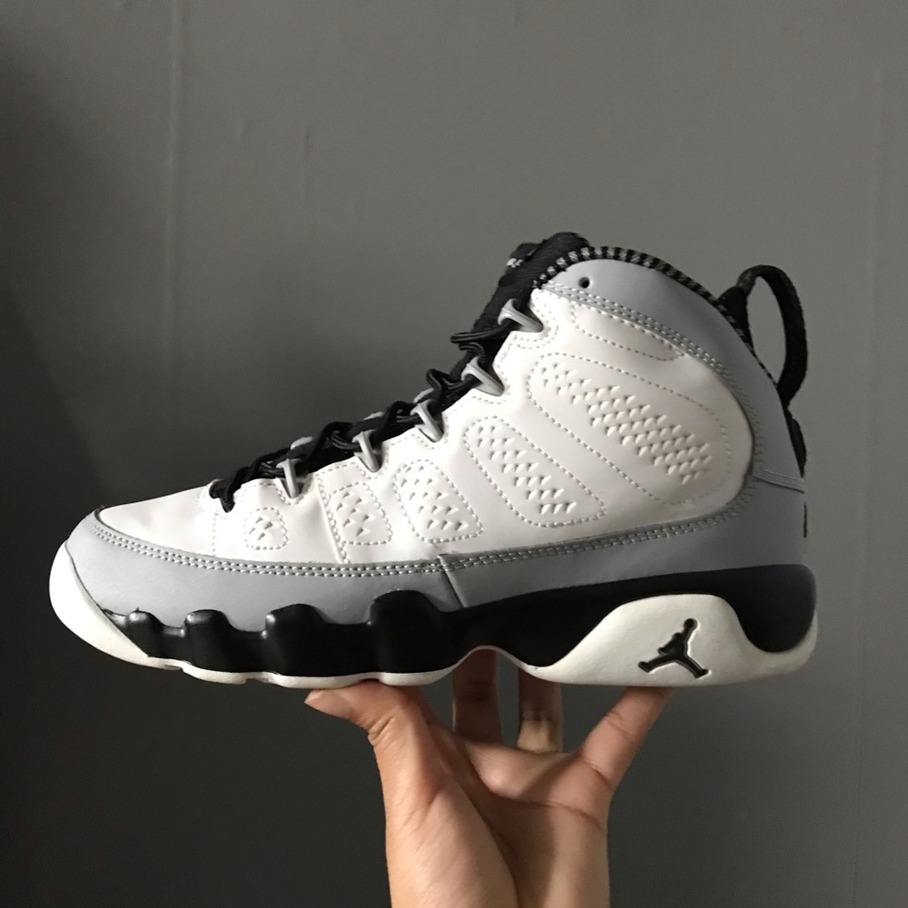 Jordan 9 Retro “Barons”